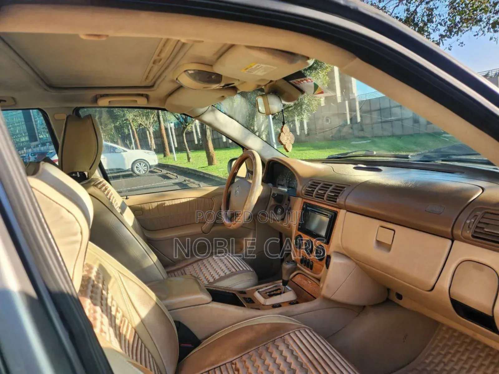 Mercedes-Benz M Class ML 350 AWD 4Matic (3.5L V6 7A) 2006 Gold