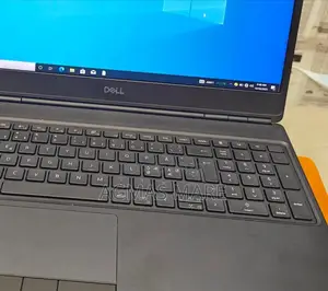 New Laptop Dell Precision 15 5520 32GB Intel Core i7 SSD 512GB