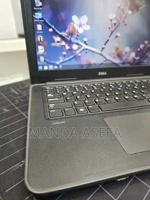 New Laptop Dell Latitude 3380 8GB Intel Core I5 SSD 256GB