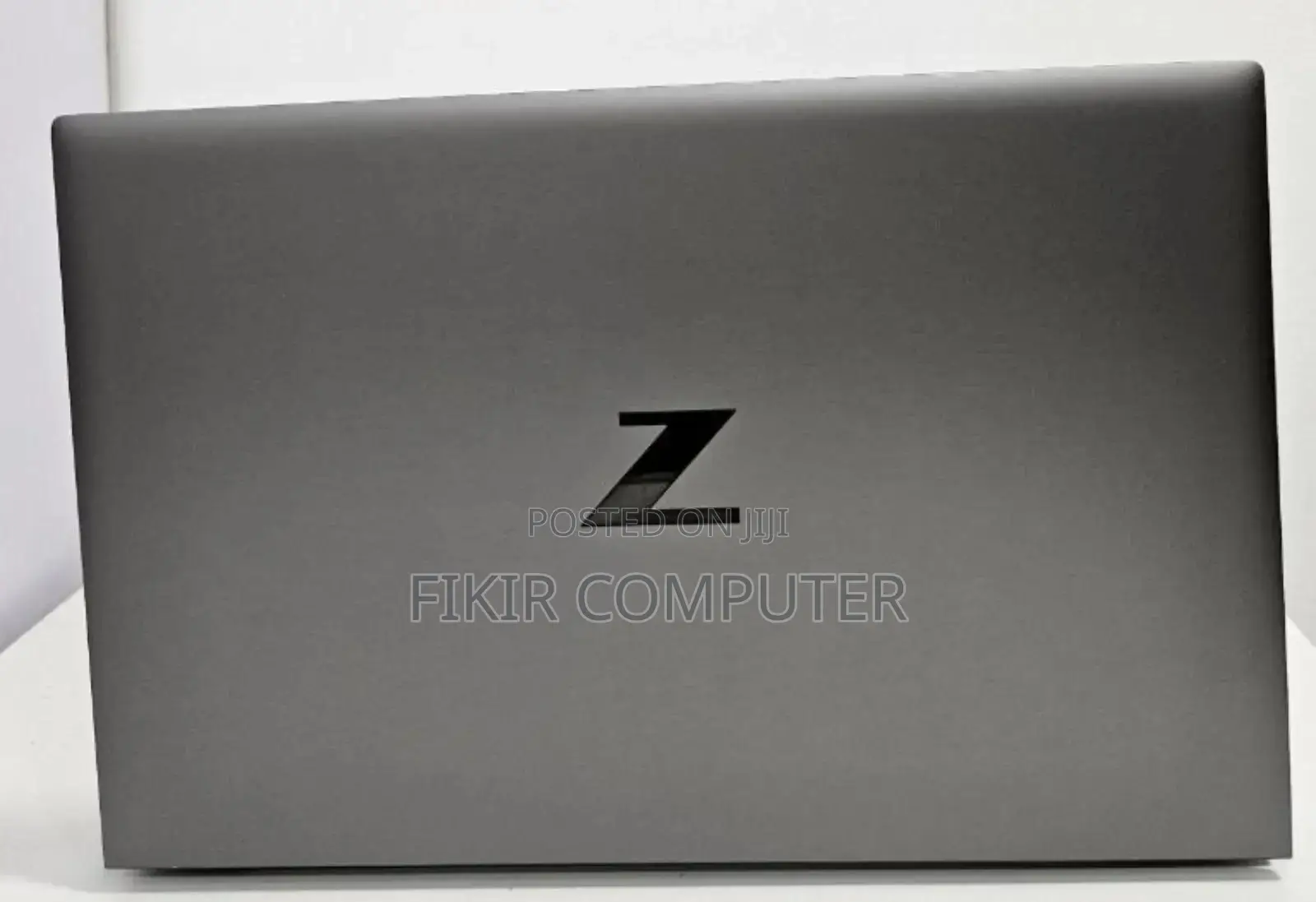 New Laptop HP ZBook Firefly G8 16GB Intel Core I7 SSD 1T