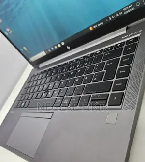 New Laptop HP ZBook Firefly G8 16GB Intel Core I7 SSD 1T