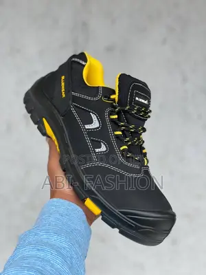Safety Shoes 8030 Master Quality