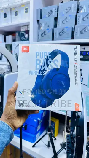 Photo - JBL Tune Anc Pure Bass Wireless Headset