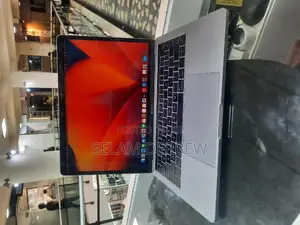 Photo - New Laptop Apple MacBook Pro 2017 8GB Intel Core I5 SSD 128GB