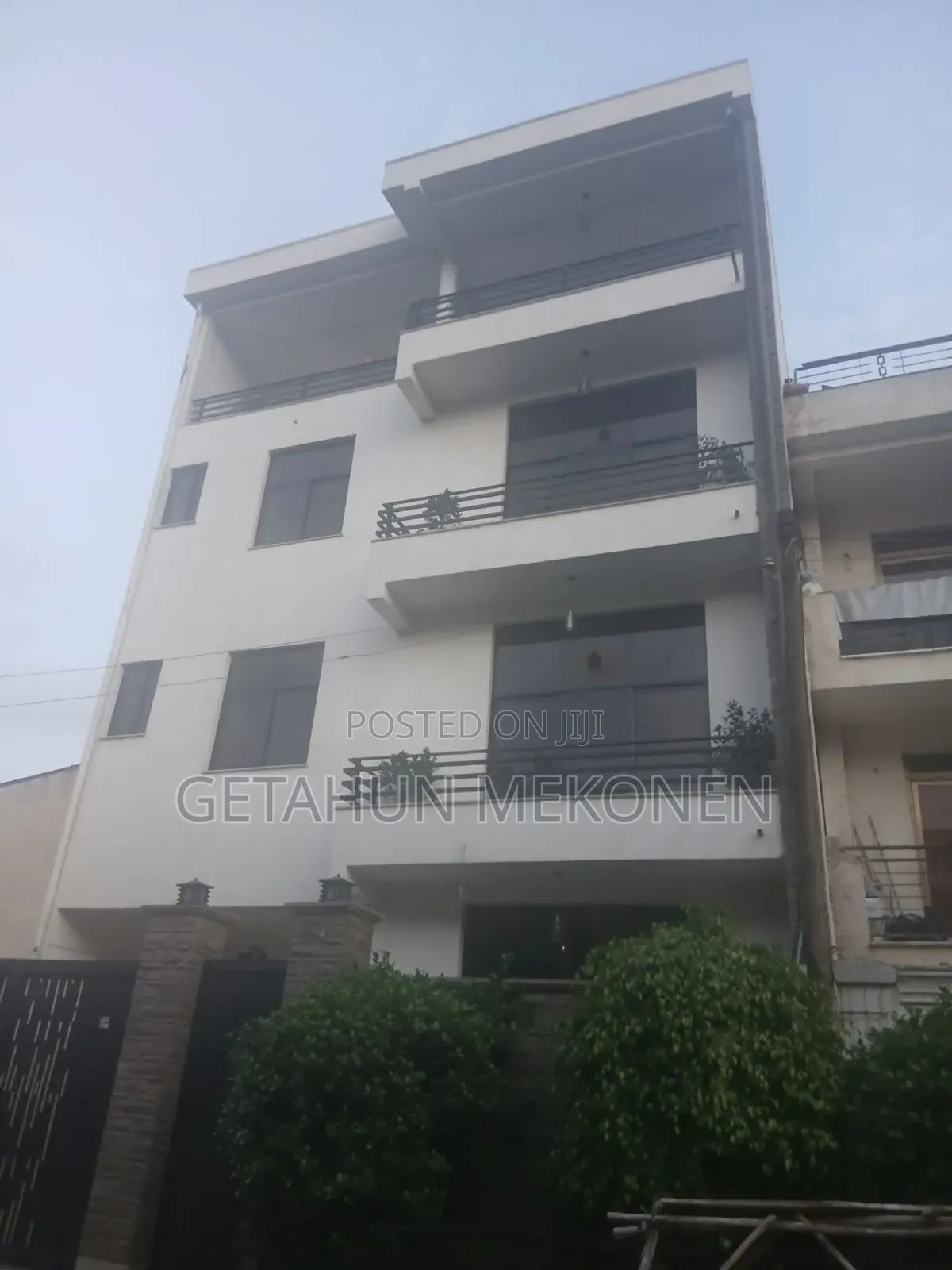 .ለሽያጭ የቀረበ የመኖሪያ ቤት 
 150 ካሪ ሜትር
ጂ + 3