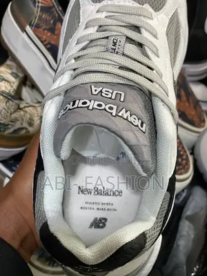 New Balance New Edition 990