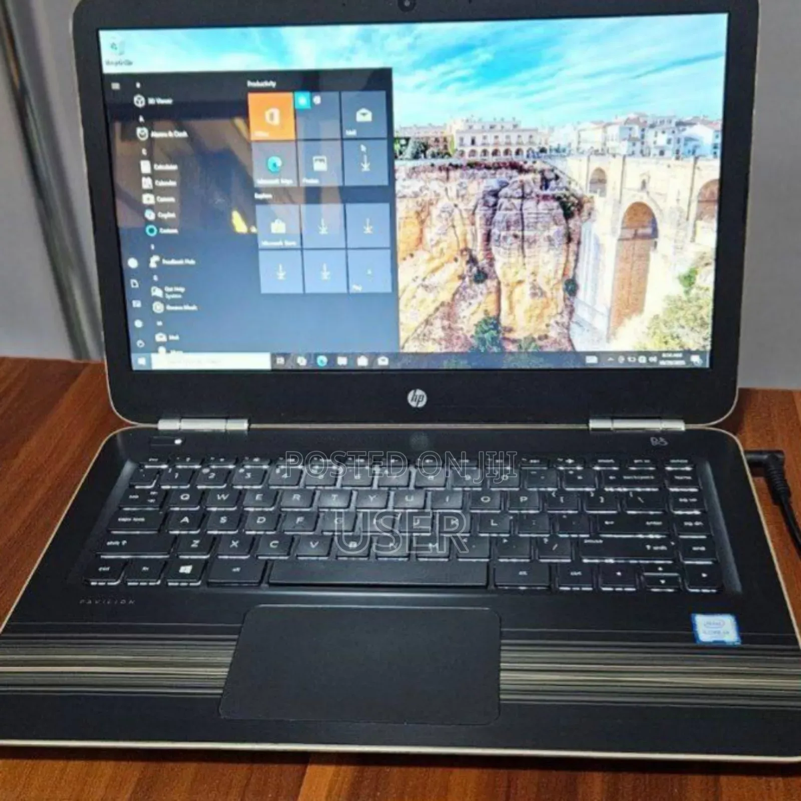 New Laptop HP Pavilion 14 4GB Intel Core I3 HDD 1T