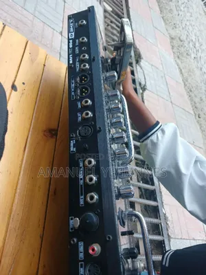 Line 6 Pod X3 Live Guitar Pedal (Effects)