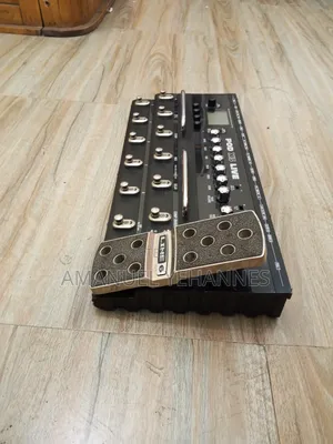 Line 6 Pod X3 Live Guitar Pedal (Effects)