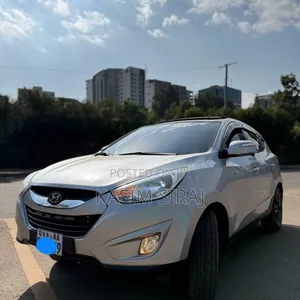 Hyundai Tucson GLS FWD 2010 Silver