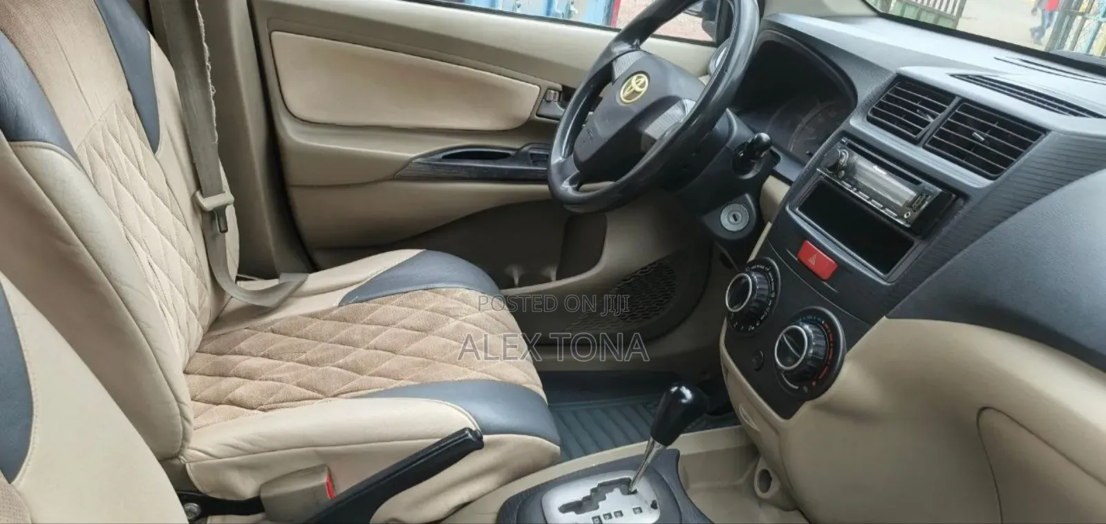 Toyota Avanza 2014 Silver