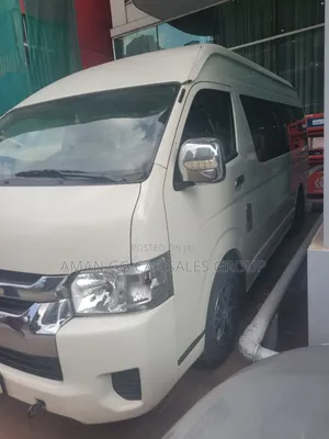 Toyota HiAce 2023 White