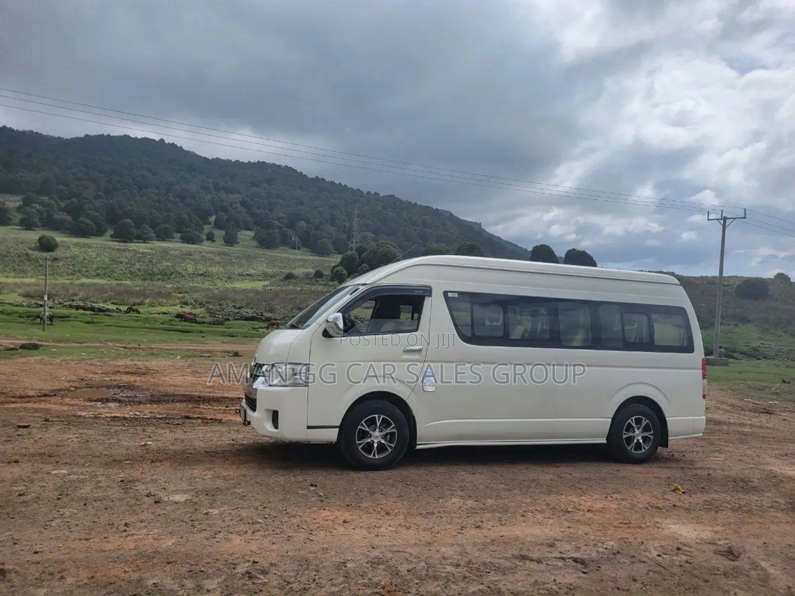 Toyota HiAce 2023 White