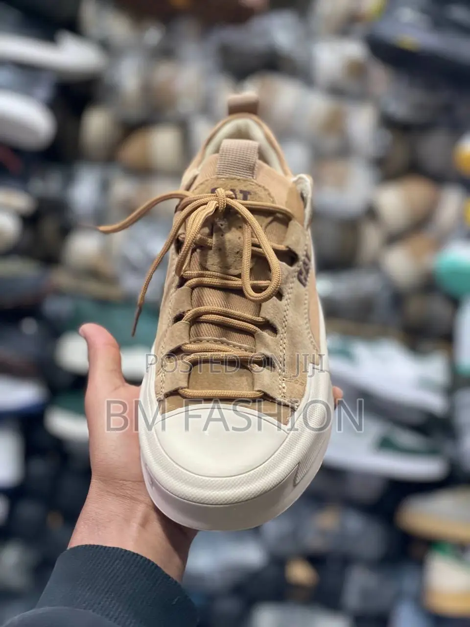 Cat Urban Stride Leather Sneaker