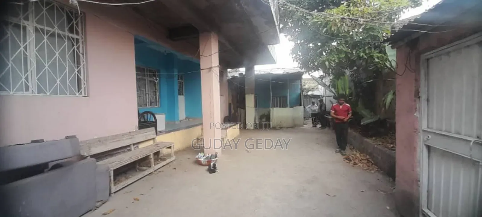 Furnished 6bdrm Townhouse/Terrace in Yeka for sale