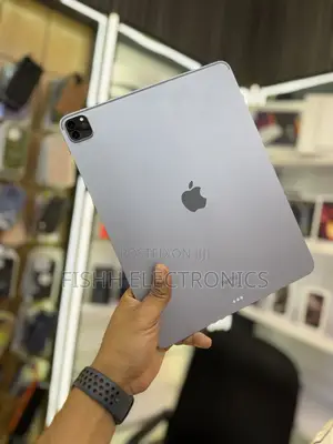 Photo - New Apple iPad Pro 12.9 (2022) 256 GB Gray