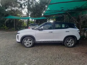 Photo - Hyundai Creta 2023 for Rent