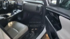 Toyota bZ4X 71.4 kWh AWD 2023 White