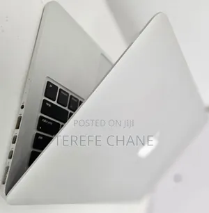 New Laptop Apple MacBook 2014 8GB Intel Core I5 SSD 128GB