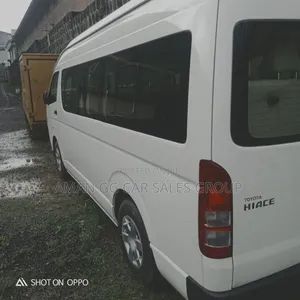 Toyota HiAce 2020 White