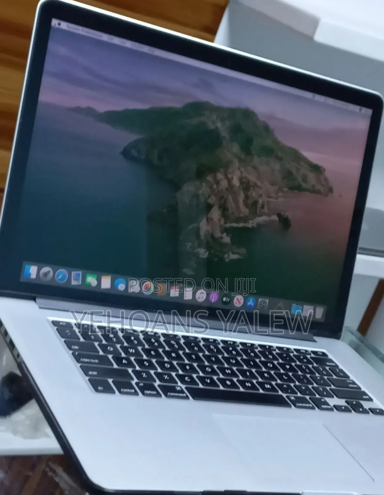 New Laptop Apple MacBook Pro 2013 8GB Intel Core I7 SSD 256GB