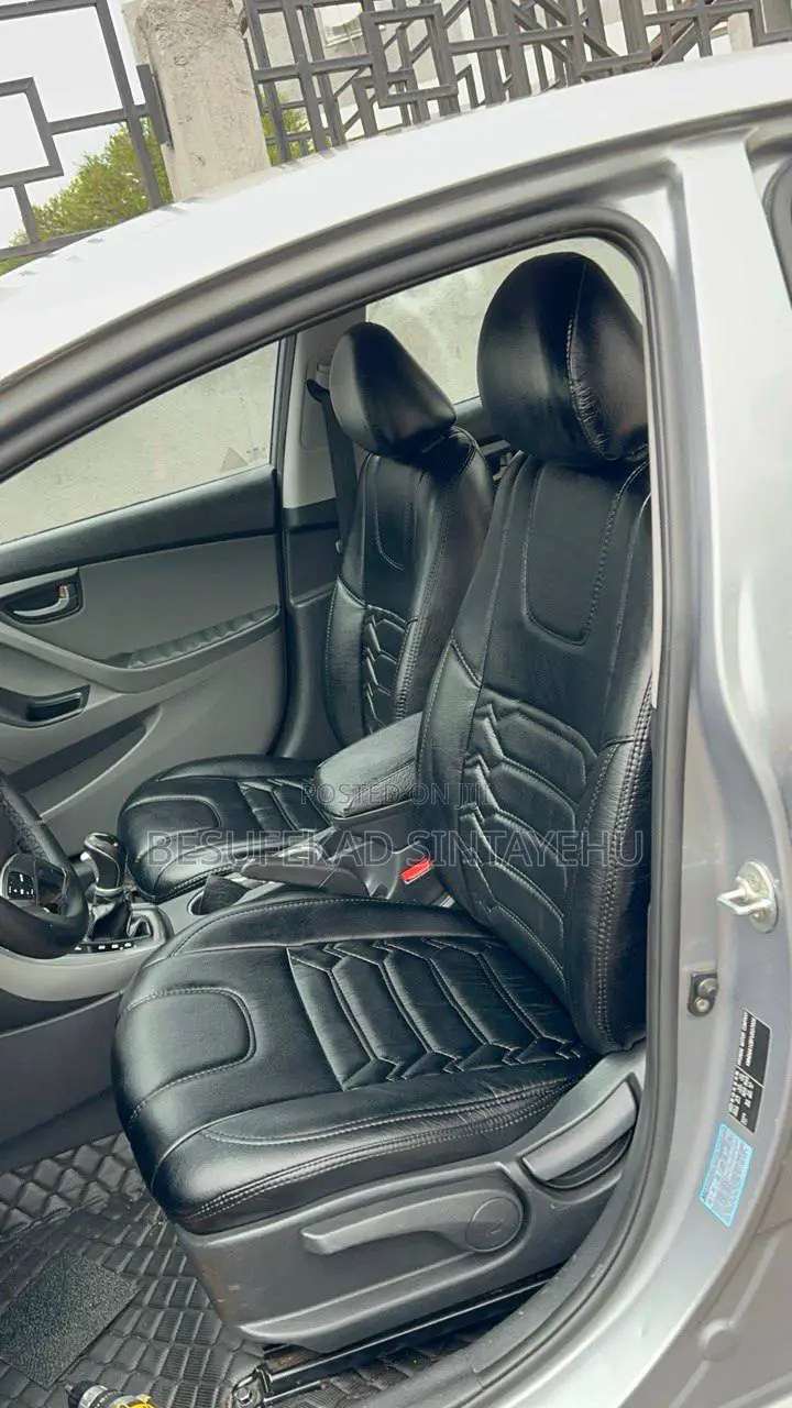 Hyundai Elantra 2015 Gray