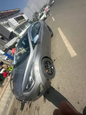 Photo - Hyundai Elantra 2015 Gray