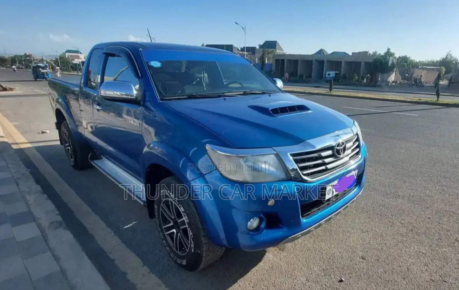 Toyota Hilux 2015 Blue