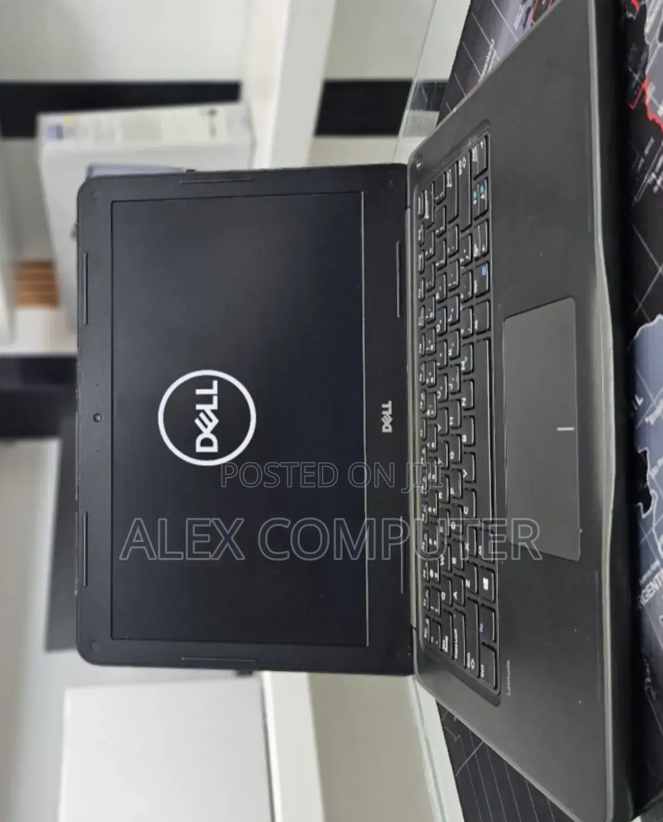 New Laptop Dell Latitude 3380 8GB Intel Core I5 SSD 256GB