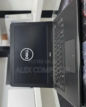 New Laptop Dell Latitude 3380 8GB Intel Core I5 SSD 256GB