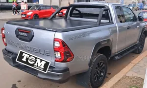 Toyota Hilux 2021 Green