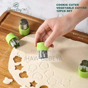 Photo - Vegetable and Fruit Shape Cutter