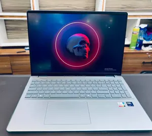 New Laptop Dell Inspiron 15 16GB Intel Core Ultra 7 SSD 1T