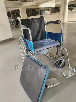 Commode Shower Plated Medical Wheelchair麵粉wheelchair宛然wheelchair New
