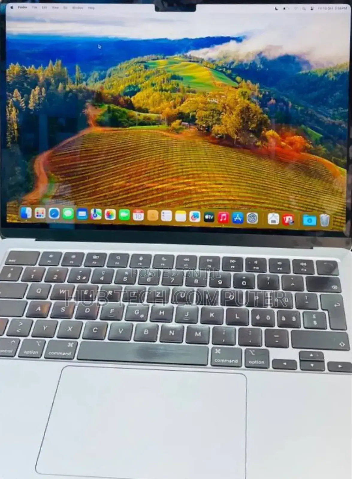 New Laptop Apple MacBook Air 2022 M2 8GB Apple M2 SSD 256GB