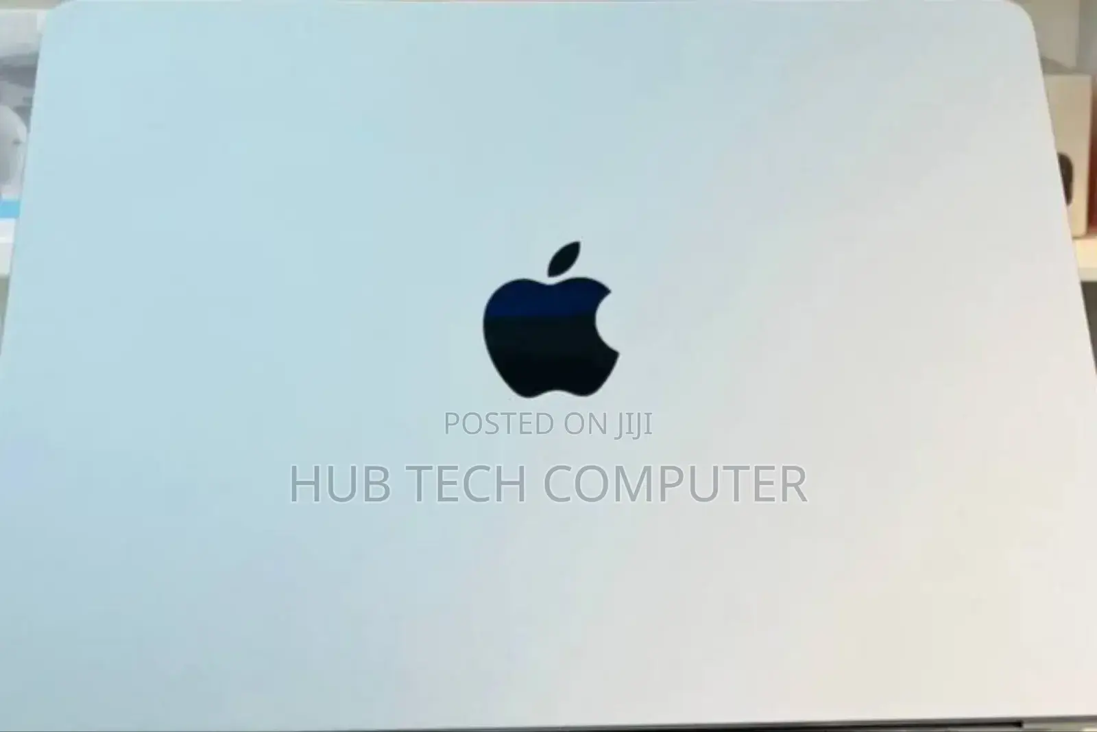 New Laptop Apple MacBook Air 2022 M2 8GB Apple M2 SSD 256GB