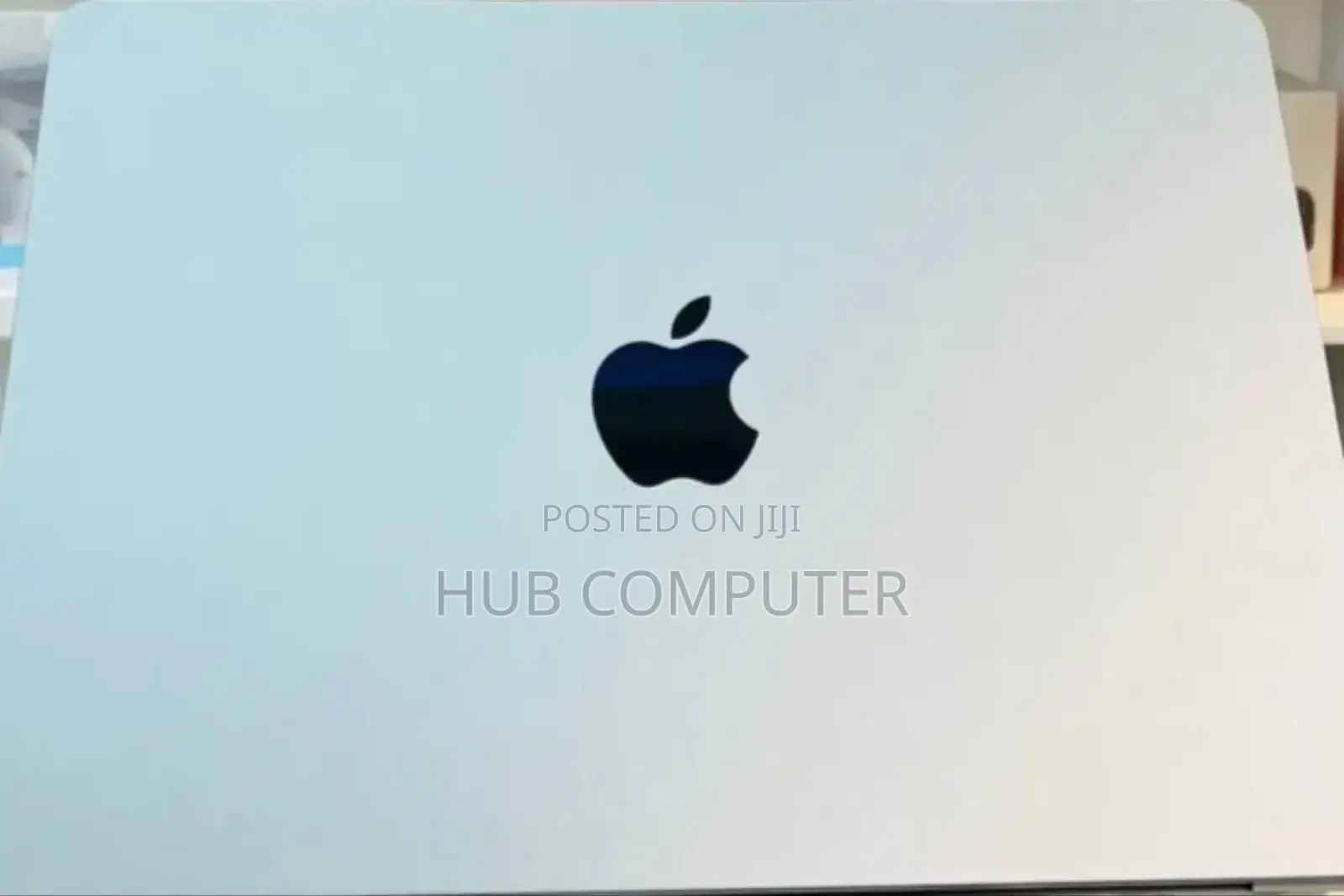 New Laptop Apple MacBook Air 2022 M2 8GB Apple M2 SSD 256GB