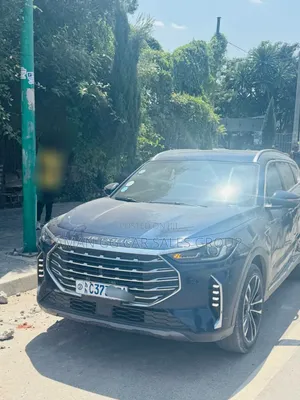 Photo - Jetour X70 Plus 2022 Black