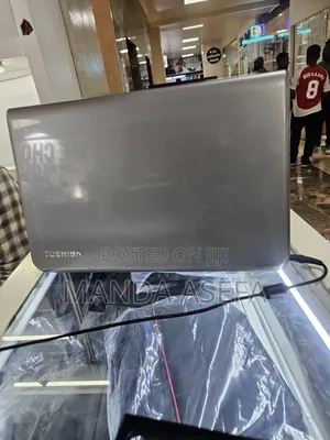 Laptop Toshiba 4GB Intel Core I5 HDD 320GB