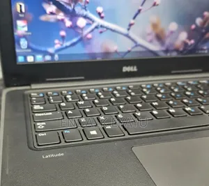 New Laptop Dell Latitude 3380 8GB Intel Core I5 SSD 256GB