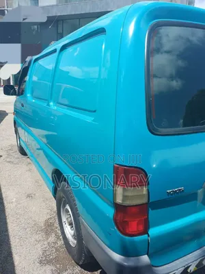 Toyota HiAce 2003 Blue
