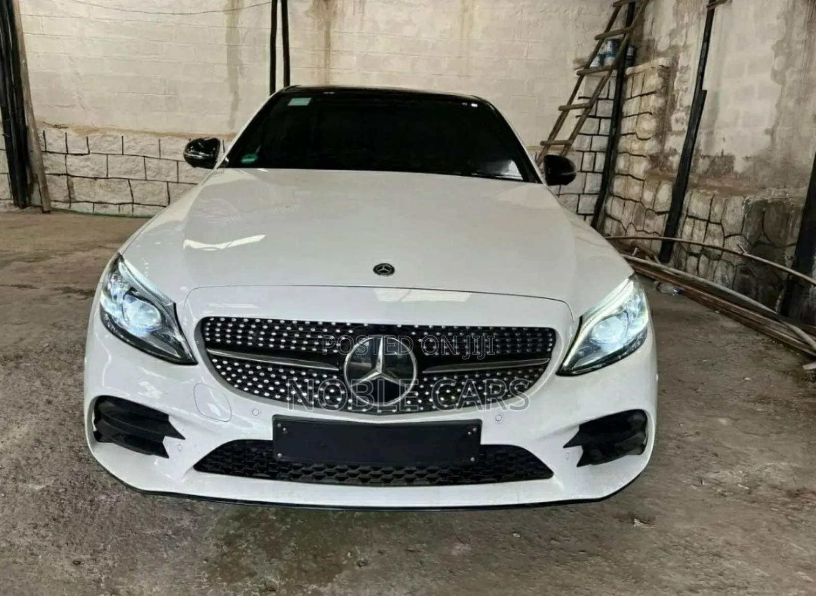 Mercedes-Benz C300 2021 Ivory