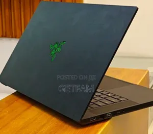 New Laptop Razer Blade 16GB Intel Core i7 SSD 512GB