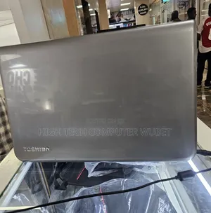 Laptop Toshiba Satellite C55 4GB Intel Core I5 HDD 320GB