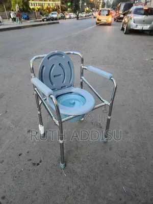 Commode Chair九月brand New Toilet Chair夷狄commode Chair𡯁我commode Chair