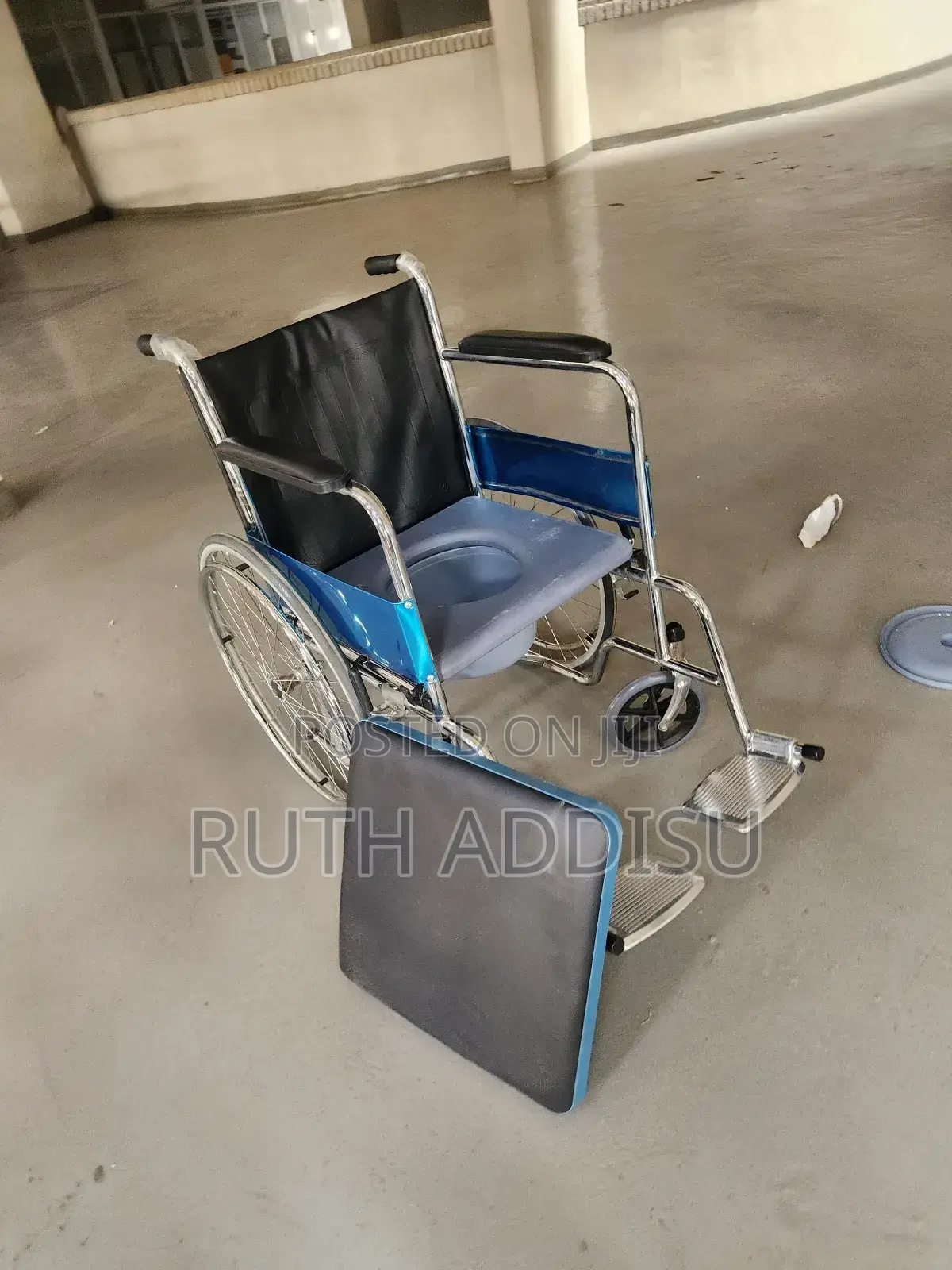Commode Wheelchair痲不wheelchair奔跑wheelchair老人wheelchair夯地wheelchair New