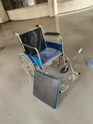 Commode Wheelchair痲不wheelchair奔跑wheelchair老人wheelchair夯地wheelchair New