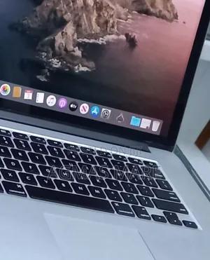 New Laptop Apple MacBook Pro 2013 8GB Intel Core i7 SSD 256GB