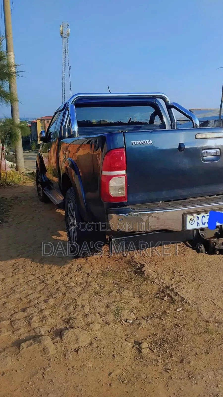 Toyota Hilux 2012 Blue