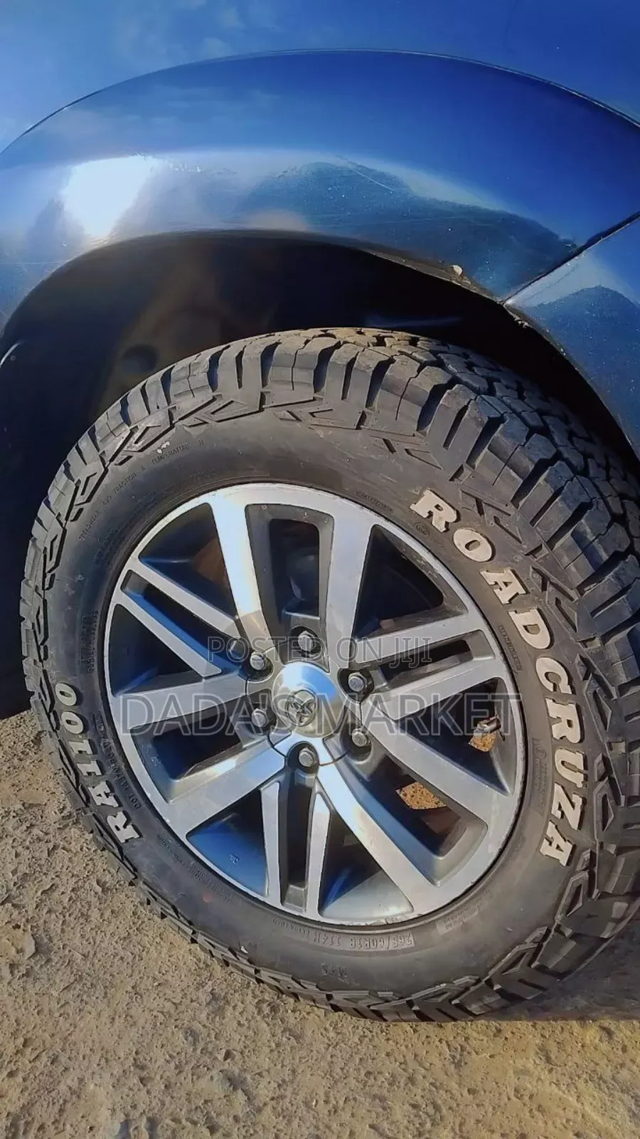 Toyota Hilux 2012 Blue